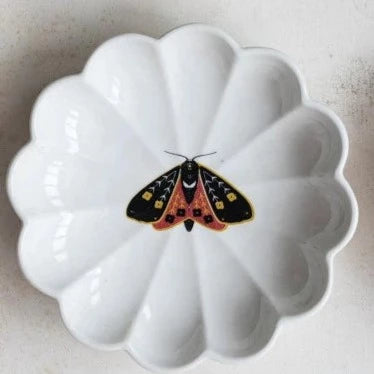 5" Scalloped Stoneware Insect Plate
