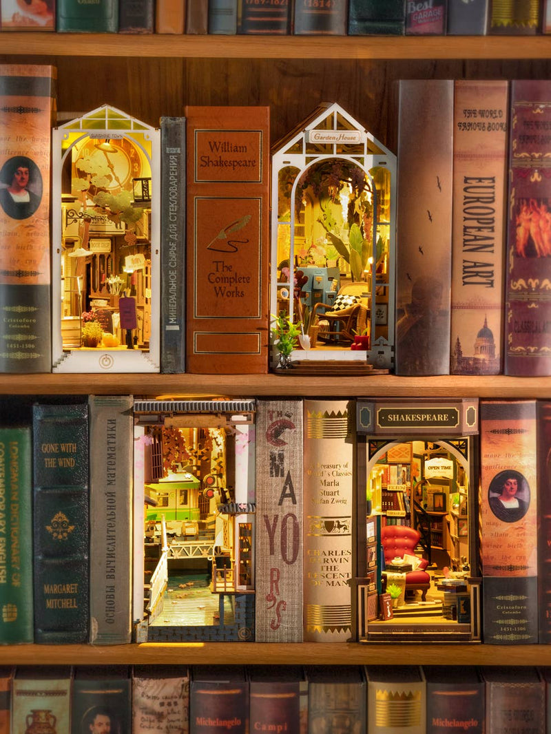 Shakespeare Bookstore DIY Book Nook Kit