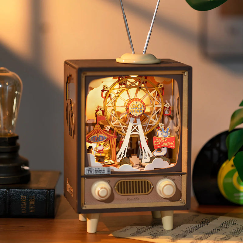 Sunset Carnival DIY TV-Shaped Music Box